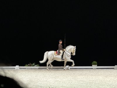 48.89555833333333,2.22905555555556