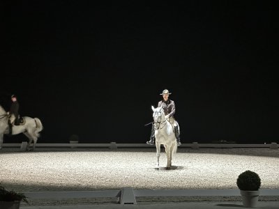 48.89569166666666,2.22927222222222