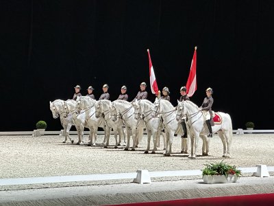 48.89565555555556,2.2293