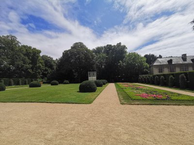 47.39469909666666,0.69505828611111