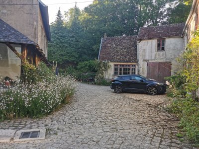 49.02885055527778,1.83924901472222