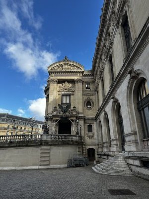 48.87141666666667,2.33138888888889