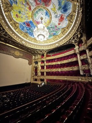 48.87190555555556,2.33196944444444