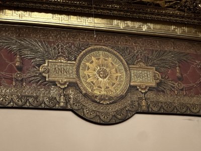 48.87171111111111,2.33178888888889