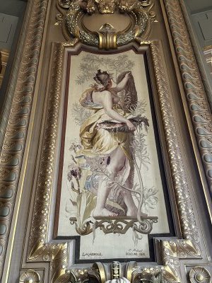 48.87210555555556,2.33247777777778