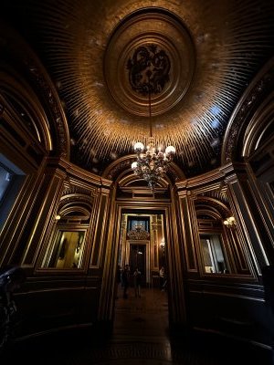 48.87179444444445,2.33233611111111