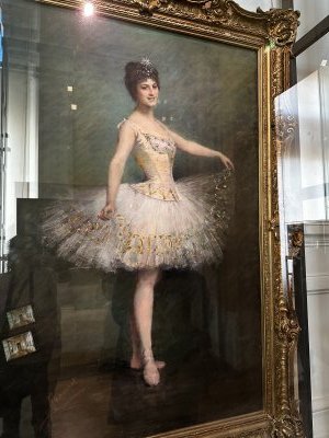 48.8716,2.33157777777778