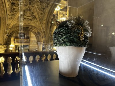 48.87153333333333,2.33143888888889