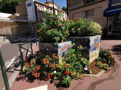 48.80370712277777,2.26725196833333