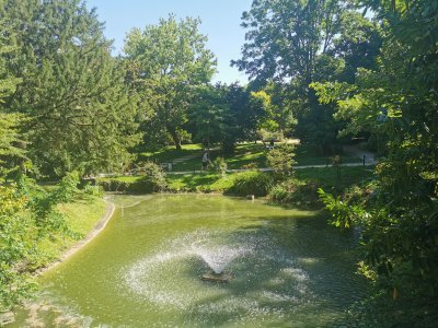 48.80304718,2.26784849166667