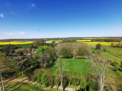 47.65399169916667,2.72590851777778