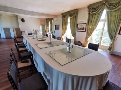 47.68711090083333,2.65282773944444