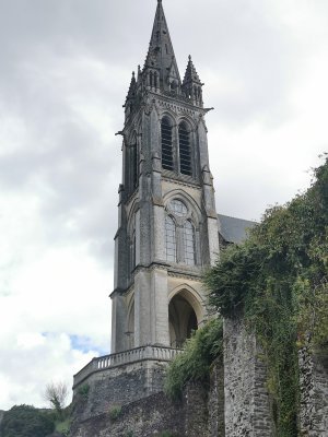 48.18424606305555,-0.12717540555556