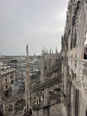 45.46432777777778,9.19080833333333