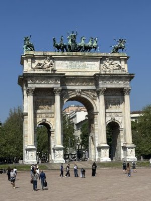 45.47504722222222,9.17303333333333