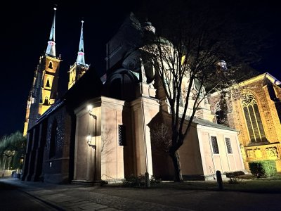 51.11404722222223,17.04748333333334