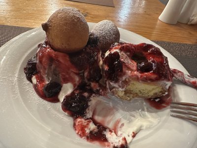 45.59392222222223,25.55349166666667