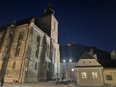 45.641125,25.58728888888889