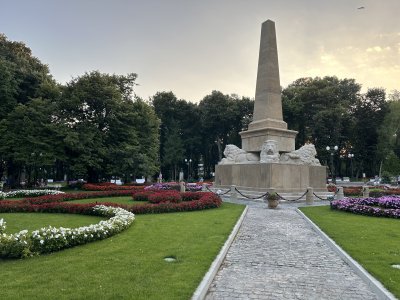 47.17850555555555,27.56718333333333