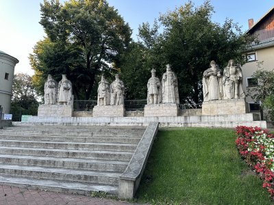 47.17061111111111,27.57656944444444