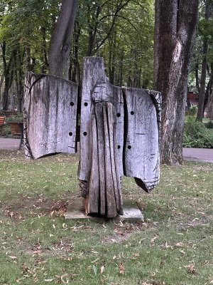 47.18652777777778,27.55945833333334