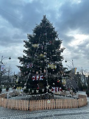 47.16213611111111,27.58298055555555