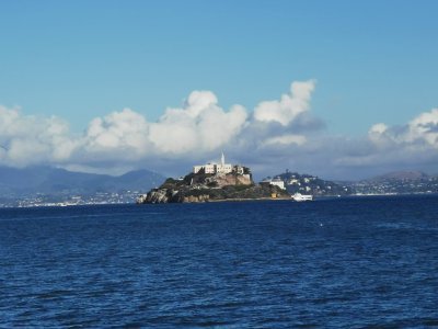 37.80680847166666,-122.40456390361112