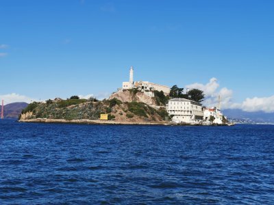 37.82254409777778,-122.4141387938889