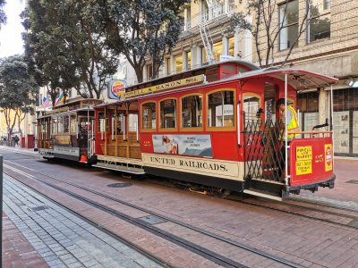 37.78542327861111,-122.40768432611112