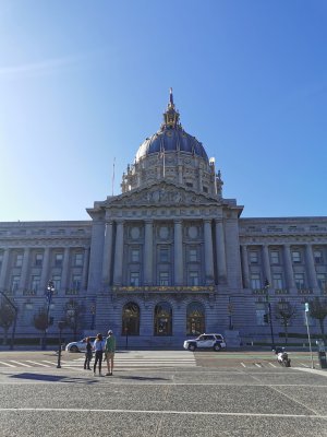 37.7794532775,-122.4180450438889