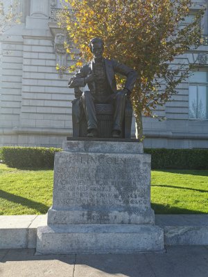 37.77896499611111,-122.41848754861111