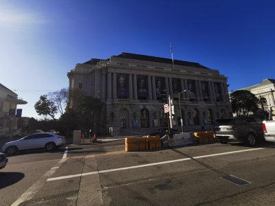 37.77848434444444,-122.41965484611111