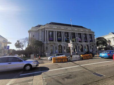 37.77848434444444,-122.41965484611111