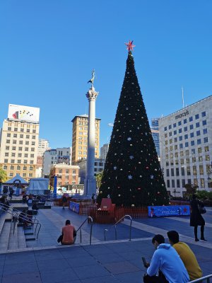 37.78797149638888,-122.40805053694444